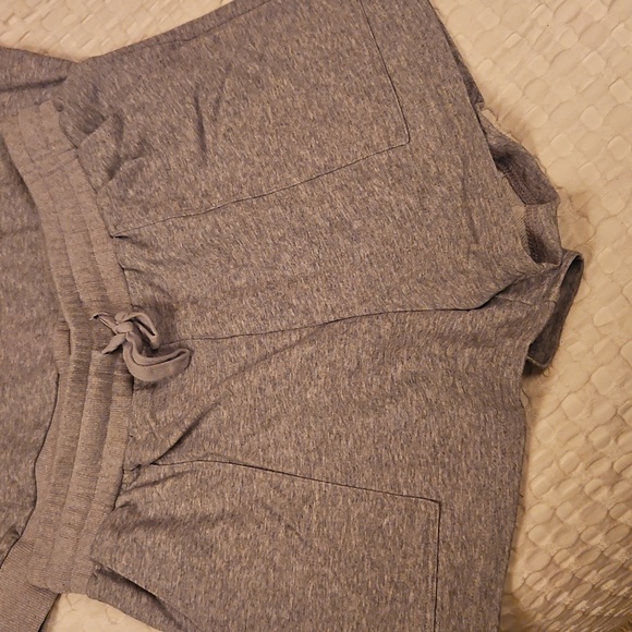 Cozy Gray Lounge Set Large - Picture 2 of 5